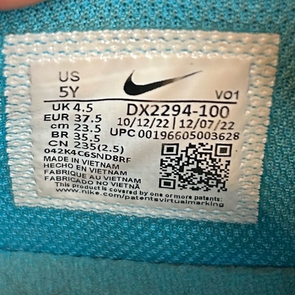 Nike Gray and Blue Sneakers with Orange Swoosh - Picture 7 of 9